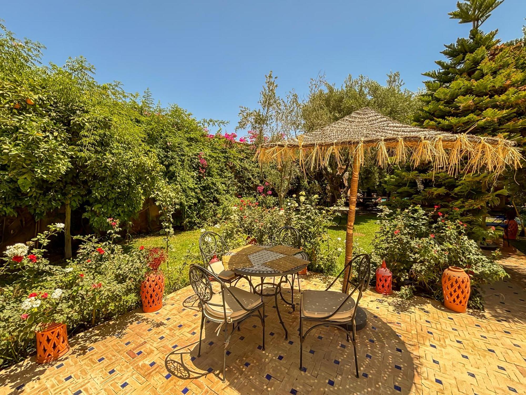 Le Bleu House Bed & Breakfast Sidi Abdallah Ghiat Eksteriør bilde